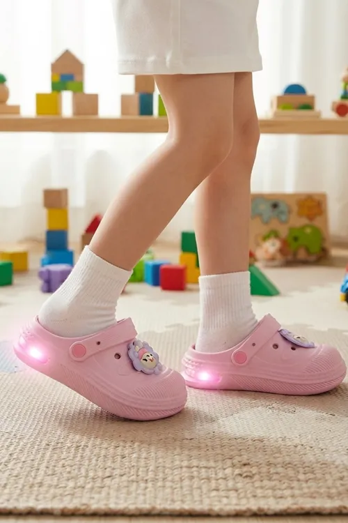 Pembe Günlük Sahil Plaj Havuz Kreş Işıklı Kız Çocuk Terlik & Sandalet